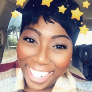 Meet your Posher, Tara l.